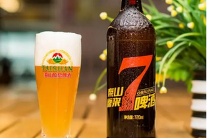 泰山原浆啤酒图片