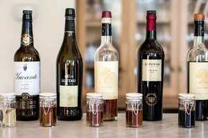 拉菲红酒是哪国生产的