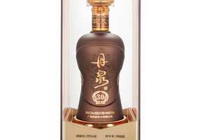 广西丹泉30年53度洞藏酒价格表，1380元的高端酱酒接近飞天品质