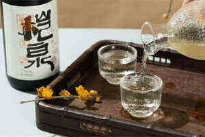 日本清酒怎么喝日本清酒的喝法_日本清酒的饮用方法有哪些