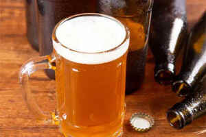 精酿啤酒与瓶啤和扎啤有什么区别「扎啤属于精酿啤酒吗」