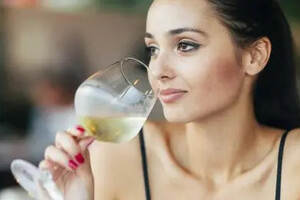 如何描述葡萄酒的矿物质味？葡萄酒中的矿物质味的研究