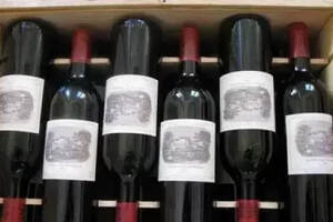 2014年的拉菲红酒多少钱一瓶