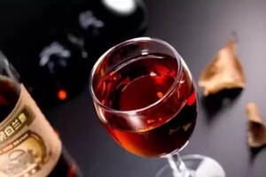 法国桃红葡萄酒性价比高