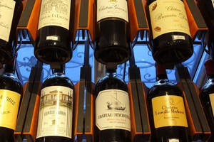 家里储藏的波尔多红酒，保质期一般是多久？