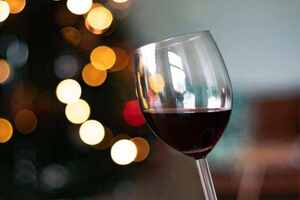 红葡萄酒是强化葡萄酒吗