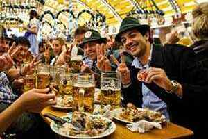 啤酒节是德国哪个城市的主要民间节日