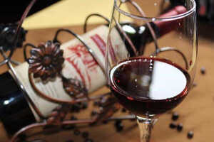 葡萄酒在日常生活中的小用处有哪些-葡萄酒在日常生活中的小用处
