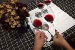 红葡萄酒的功效作用是什么
