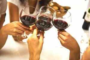 葡萄酒的八大功效与作用