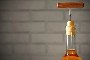 茅台酒开瓶器使用方法