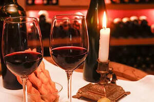 喝酒喝出新高度，你需掌握的葡萄酒杯具知识，为你的聚会锦上添花