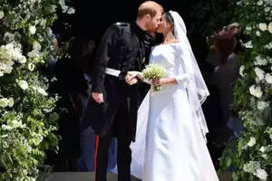 哈里王子大婚，传统王室婚礼下的“执着”和“突破”你发现了吗？