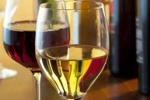 喝红葡萄酒对身体的好处
