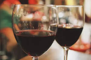 葡萄酒和二氧化硫的关系