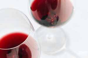 黑皮诺红葡萄酒2015