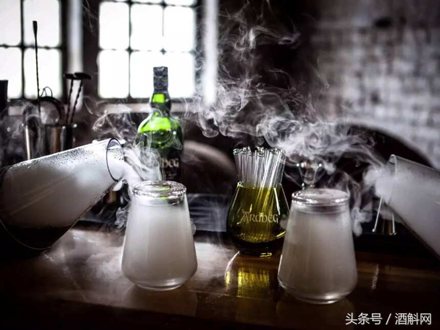 猎奇｜用嘴喝酒已经过时，用鼻子“吸”酒你试过吗？