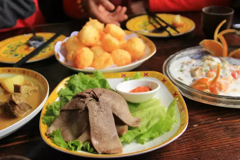 玛吉阿米餐厅品尝藏餐-西藏万里行之十