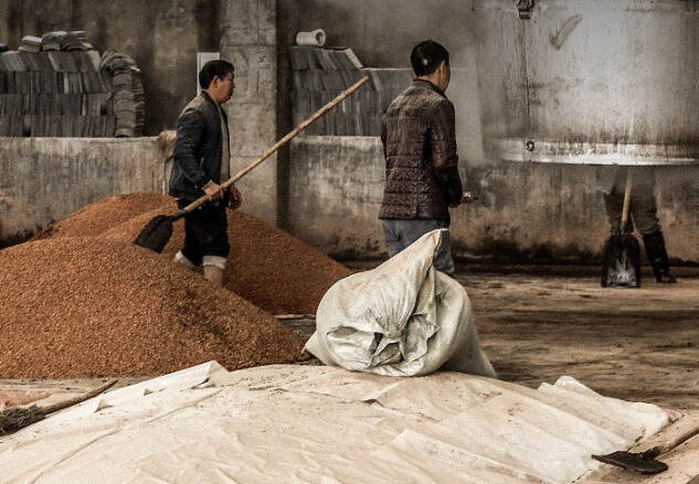 这2款被价格耽搁的酒，由于廉价常被人当成差酒，实则是纯粮好酒