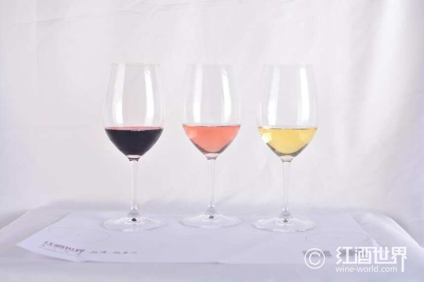 怎样酿造桃红葡萄酒？