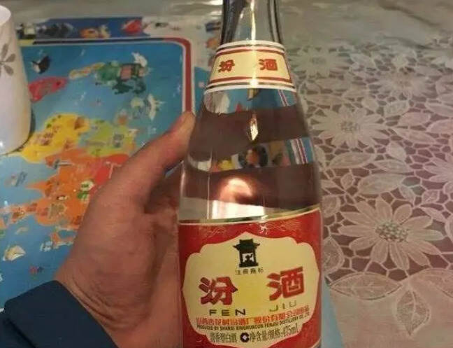 买白酒时，聪明人看到“这些字”，就能判断出好酒，导购：行家