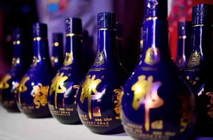 网曝“中国八大酱酒品牌”，贵州白酒占半数，网友：真的很难认同