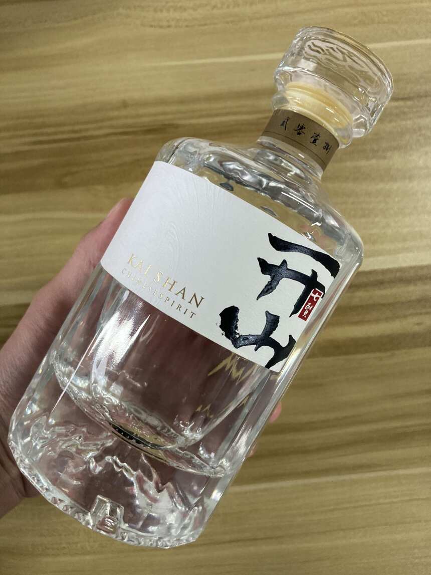 年轻人喝的白酒，是垃圾？还是白酒之光？