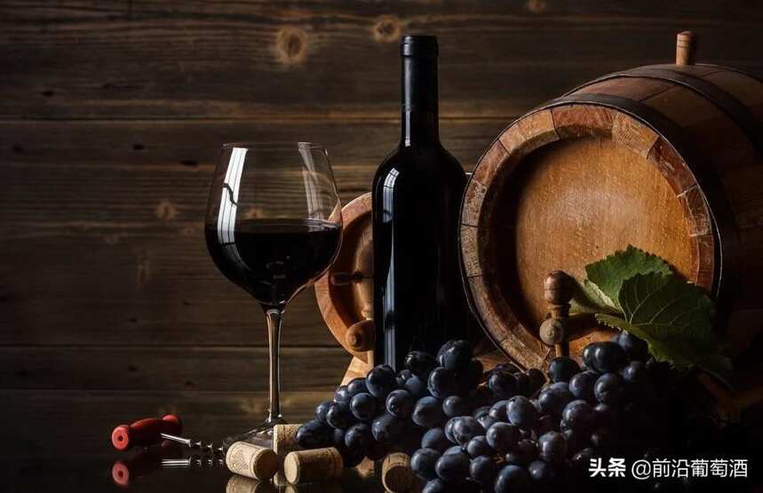 著名的罗讷河谷产区红葡萄酒，法国葡萄酒的发源地罗讷河谷