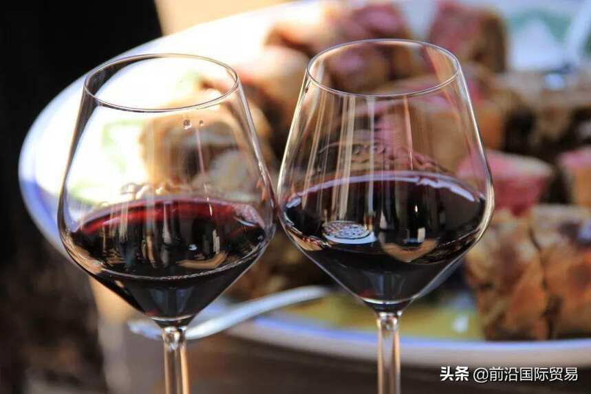 葡萄酒与西餐如何搭配，美食与美酒可以成为平衡味道的绝配