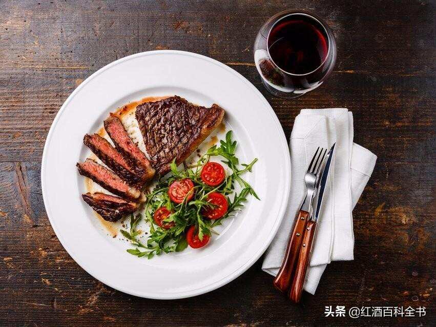 牛肉、羊肉、鸡肉该如何配酒？