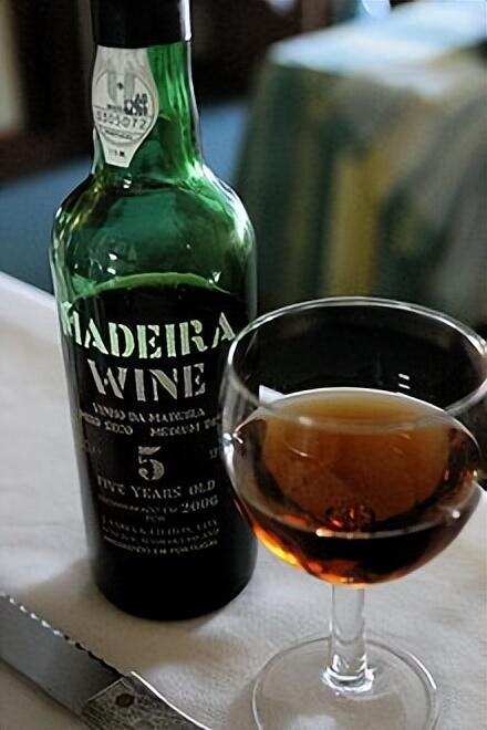 陈年潜力可达100年以上的马德拉酒，你喝过吗？