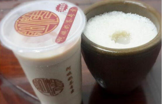 老人和孩子，可以喝最近很火的“酒酿奶茶”吗？