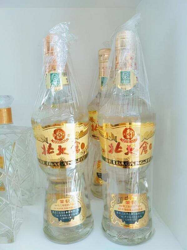 3款北派酱香好酒，口感十分不错却走不出当地，当地酒友：不识货