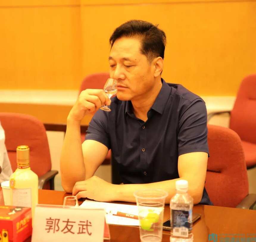 云门陈酿酒荣获“部优银杯奖”36周年纪念发布会