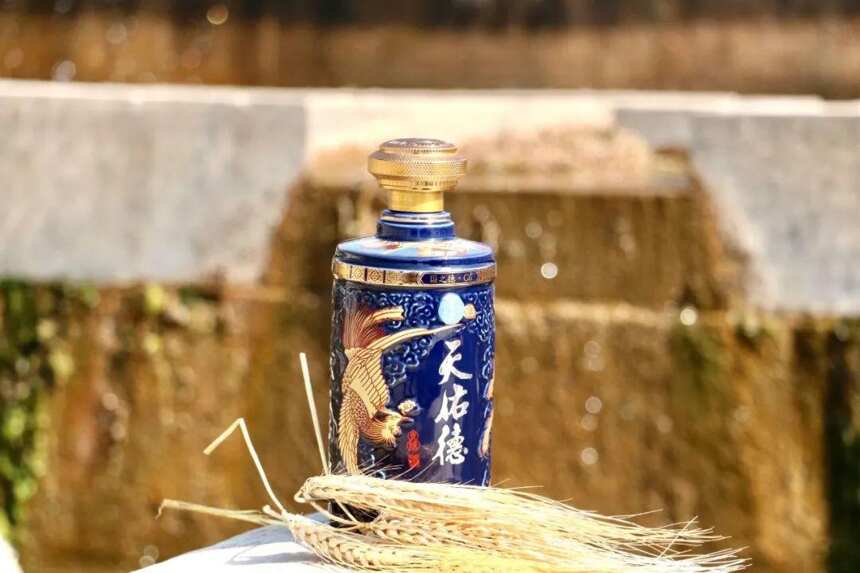 青青稞酒上市10年更名，“天佑德酒”要来了？