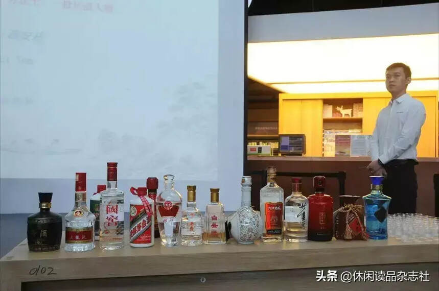 李寻《酒的中国地理》曲江书城首场分享会纪实