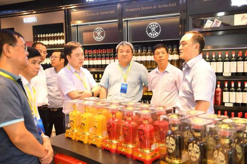 川酒云店首店南京开业，目标5年销售1000亿凭什么？