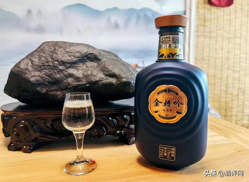 金樽吟七层香测评：国风品位，味如其名