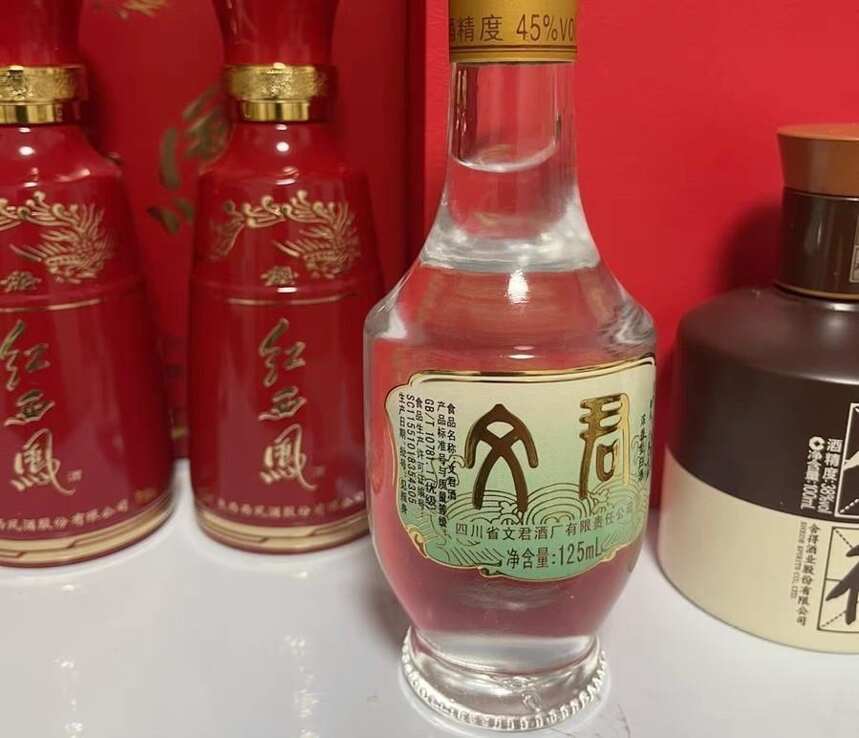 一直顶着“劣质酒”名号，却都是纯粮珍酿，至今无人识