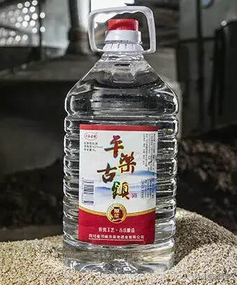 想把酒坊生意做大？不要小看了包装，所谓人靠衣装马靠鞍。