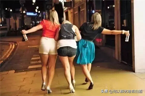 为什么女人不适合喝白酒？