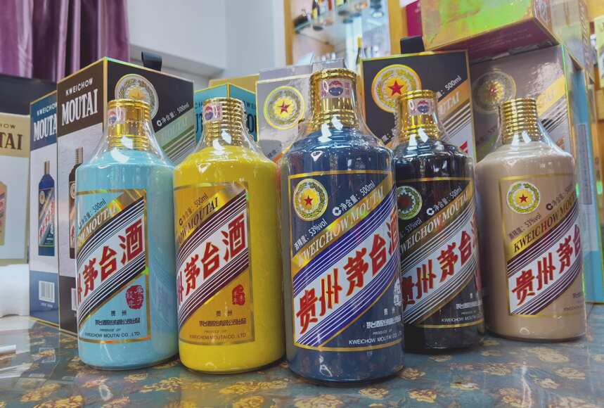 茅台生肖酒和王子生肖酒，谁更值得珍藏？