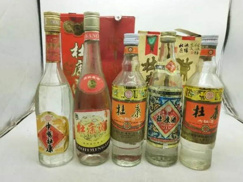 曾引五粮液茅台前来偷师，如今却混到停产清算，张弓酒因何陨落？