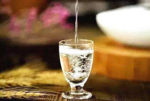 定制酒的好处在哪里？从三个方面看定制酒好不好