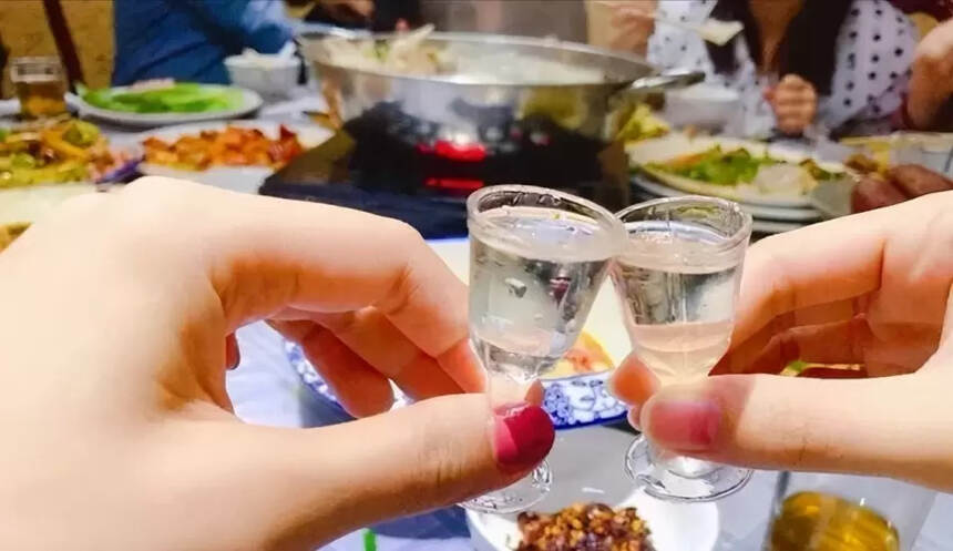 宴请宾客如何点菜点酒（掌握点酒水的常识与技巧是必需的）