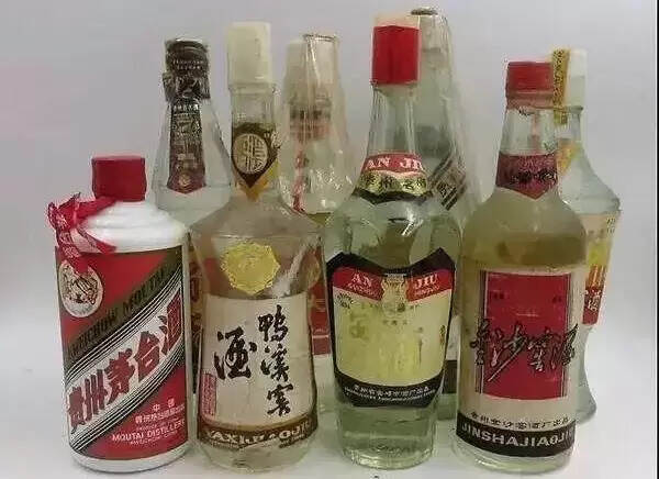 贵州老八大名酒，除了茅台谁才是收藏界的“扛把子”？