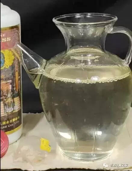 酱香老酒和新酒的区别是什么？怎么辨别陈年酱酒的优劣？