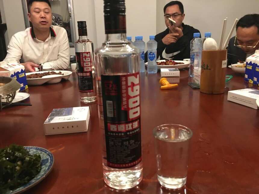 白酒名贵的才好？这3款白酒虽无名，但口感香醇，懂酒的人回购喝