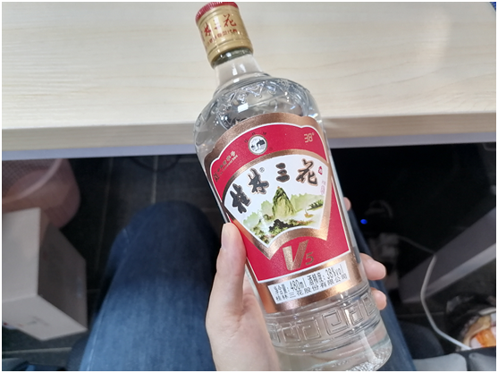 超市4大“平价酒”，包装不起眼，但却是纯粮酿造，可惜卖不动