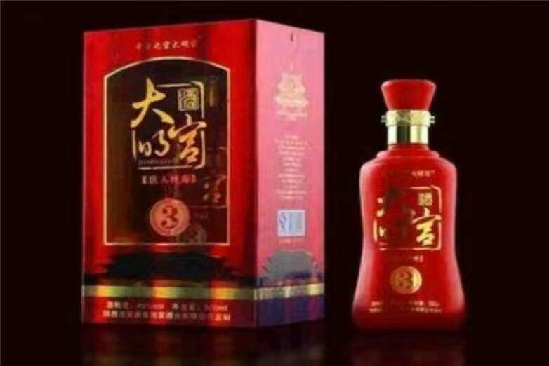 闹市里的烟酒店，半天不见个人影，却好几年不倒闭，咋赚钱的？